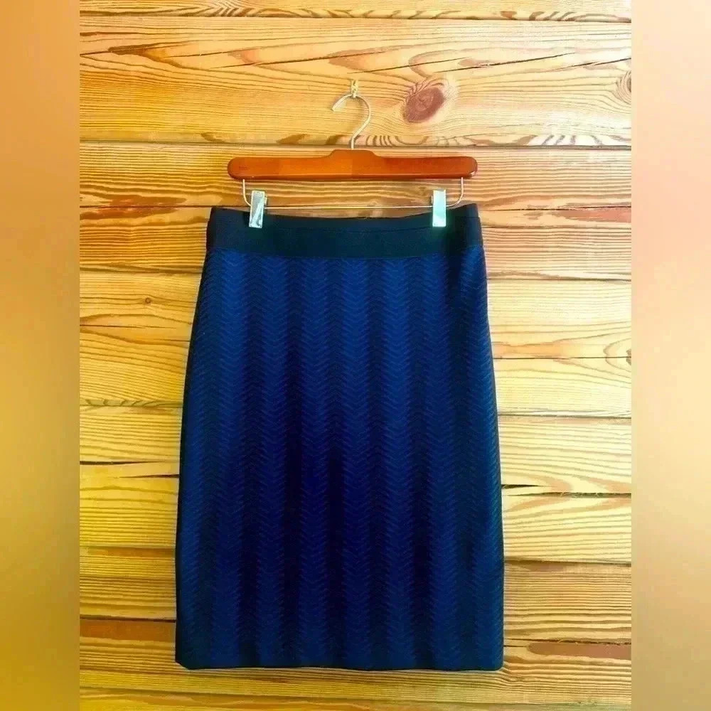 BCBG Max Azria black and blue herringbone knit Pencil Skirt size small